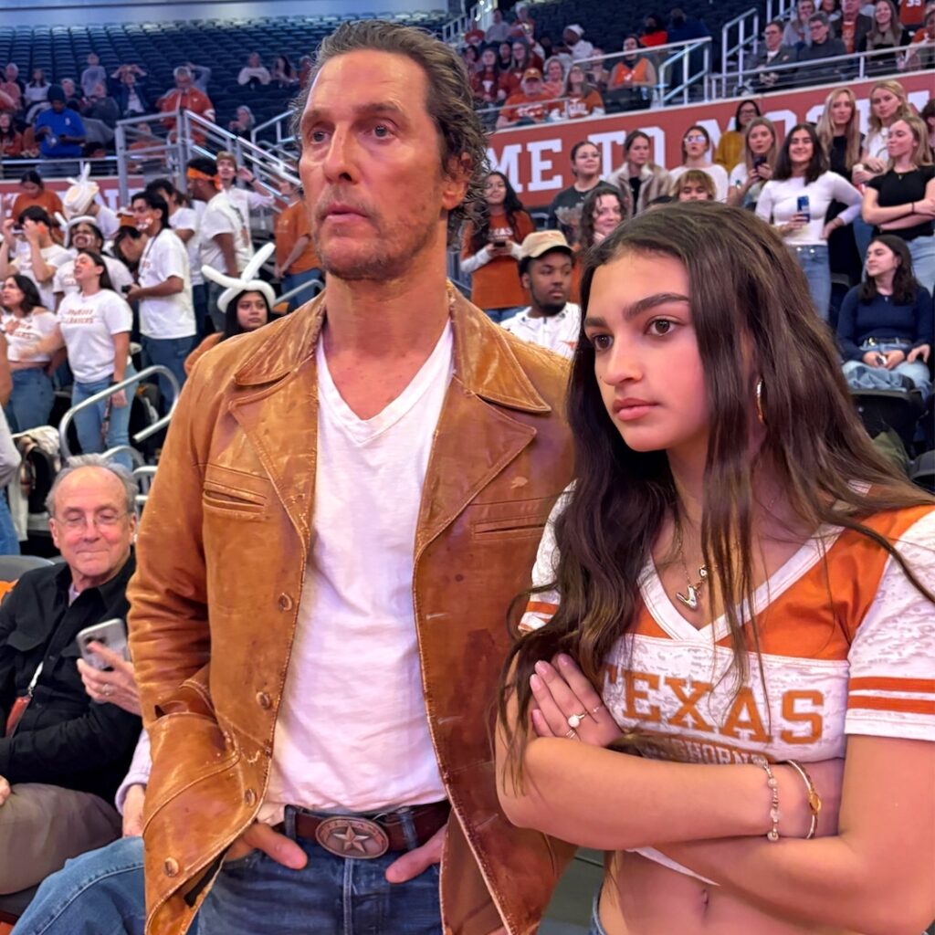 rs_1200x1200-250124081710-1200-matthew-mcconaughey-daughter.jpg